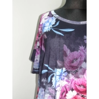 Bluzka w stylu oversize ze wzorem kolorowe kwiaty - biodra 138cm